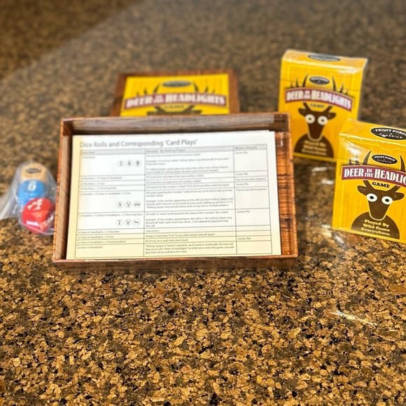 University Games Deer In The Headlights Family Game 8+ 2+ Players - Picture 7 of 7